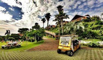 Jeju Jungmun Log Pension & Resort 2*