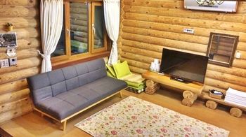 Jeju Jungmun Log Pension & Resort 2*