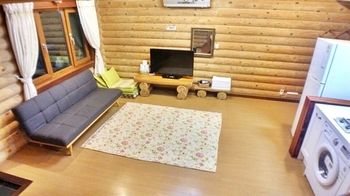 Jeju Jungmun Log Pension & Resort 2*