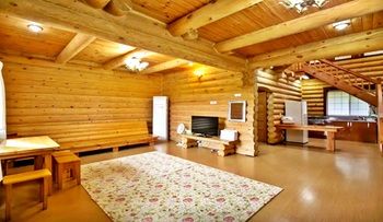 Jeju Jungmun Log Pension & Resort 2*