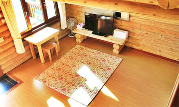 Jeju Jungmun Log Pension & Resort 2*