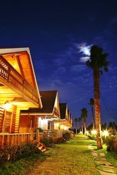 Jeju Jungmun Log Pension & Resort 2*