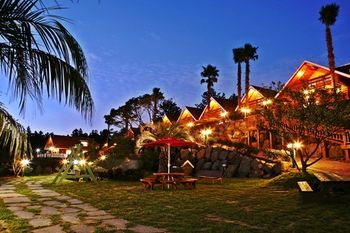 Jeju Jungmun Log Pension & Resort 2*