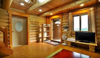 Jeju Jungmun Log Pension & Resort 2*