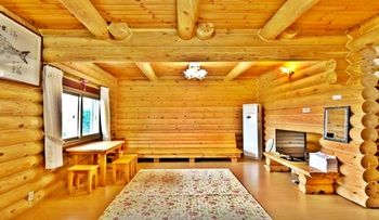 Jeju Jungmun Log Pension & Resort 2*