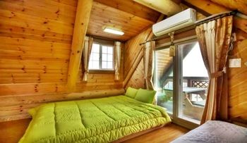 Jeju Jungmun Log Pension & Resort 2*