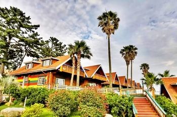 Jeju Jungmun Log Pension & Resort 2*