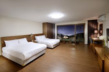 Jeju Aerospace Hotel 3*