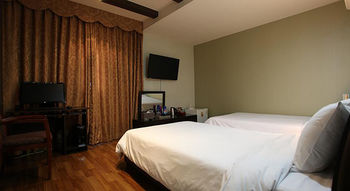 Monaco Hotel 2*