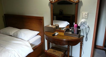 Monaco Hotel 2*