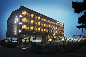 Sea View 3*
