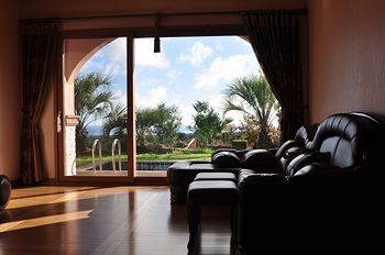 PalmValley Pool Villa Resort 3*