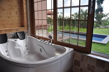 PalmValley Pool Villa Resort 3*