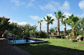 PalmValley Pool Villa Resort 3*