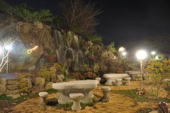 PalmValley Pool Villa Resort 3*