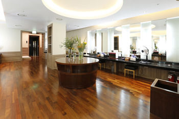 Grand Mercure Ambassador Changwon 5*