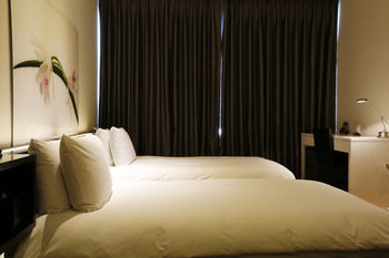 Grand Mercure Ambassador Changwon 5*