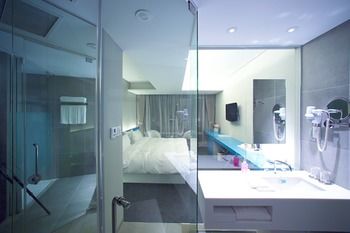Grand Mercure Ambassador Changwon 5*
