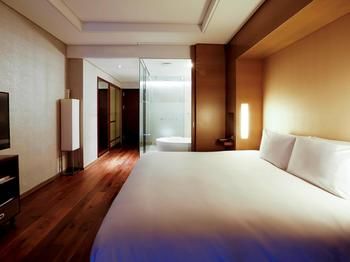 Grand Mercure Ambassador Changwon 5*