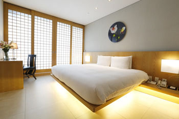 Grand Mercure Ambassador Changwon 5*