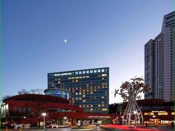 Grand Mercure Ambassador Changwon 5*