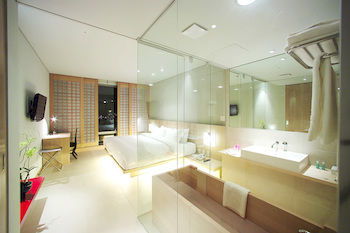 Grand Mercure Ambassador Changwon 5*