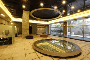Grand Mercure Ambassador Changwon 5*