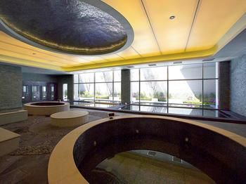 Grand Mercure Ambassador Changwon 5*