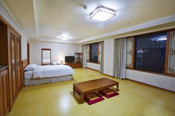 Hotel Hyundai by Lahan Ulsan 4*