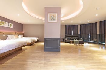 Benikea Swiss Rosen Hotel 3*