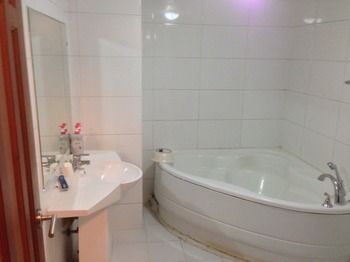 Goodstay Herotel 2*