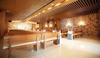 Isquare Hotel 4*