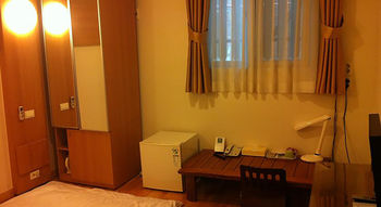 Appletree Hotel 3*