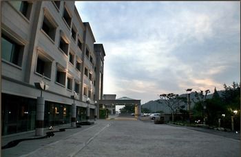 Hotel Geumosan 3*