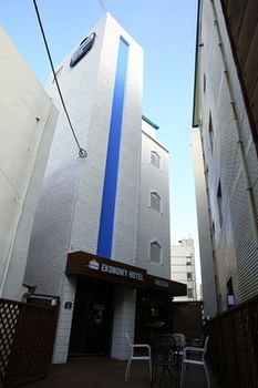Ekonomy Hotel Gumi 3*