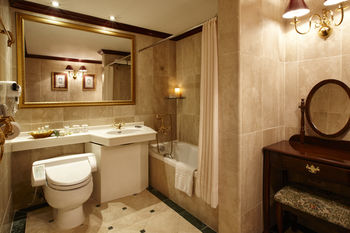 Kensington Hotel Seorak 4*