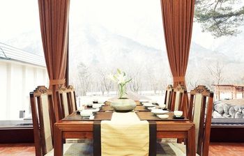 Kensington Hotel Seorak 4*