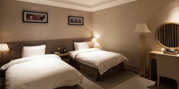 Sol Beach Yangyang 4*