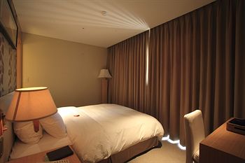 Sol Beach Yangyang 4*
