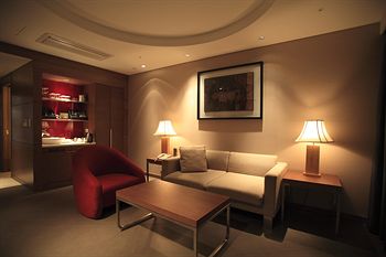 Sol Beach Yangyang 4*