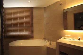 Sol Beach Yangyang 4*