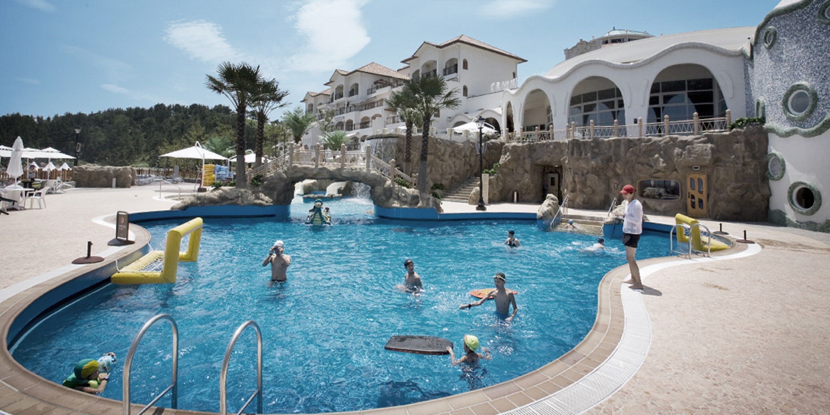 Sol Beach Yangyang 4*