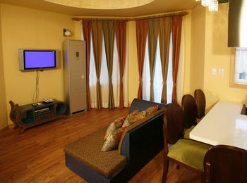 Elf Resort Hotel 3*