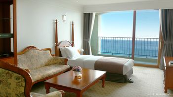 Hotel Maremons 4*