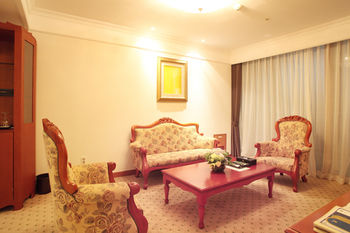 Hotel Maremons 4*