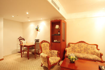 Hotel Maremons 4*