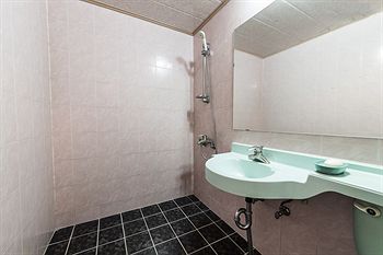 Carlsbed Motel 2*