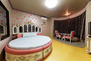 Carlsbed Motel 2*