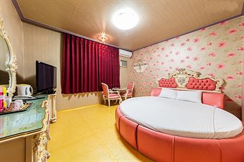 Carlsbed Motel 2*