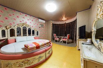 Carlsbed Motel 2*